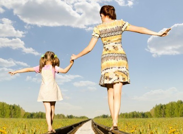 Vitamin D từ ánh nắng rất cần thiết cho sự phát triển của con người