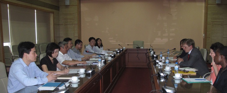Bộ Y tế làm việc cùng đoàn công tác Diễn đàn Kinh tế Thế giới
