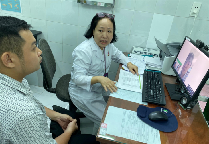 Khám bệnh từ xa: Gặp ca khó bác sĩ tại Trạm Y tế không còn phải lo