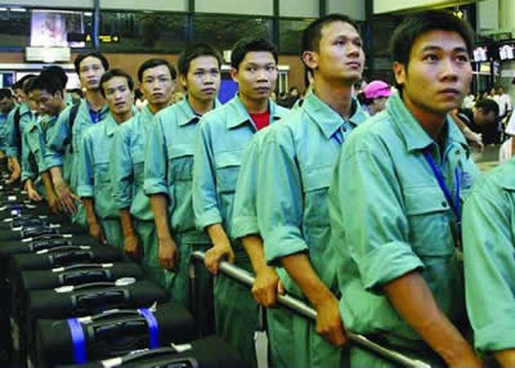 Linh hoạt phương thức đóng BHXH đối với người đi xuất khẩu lao động