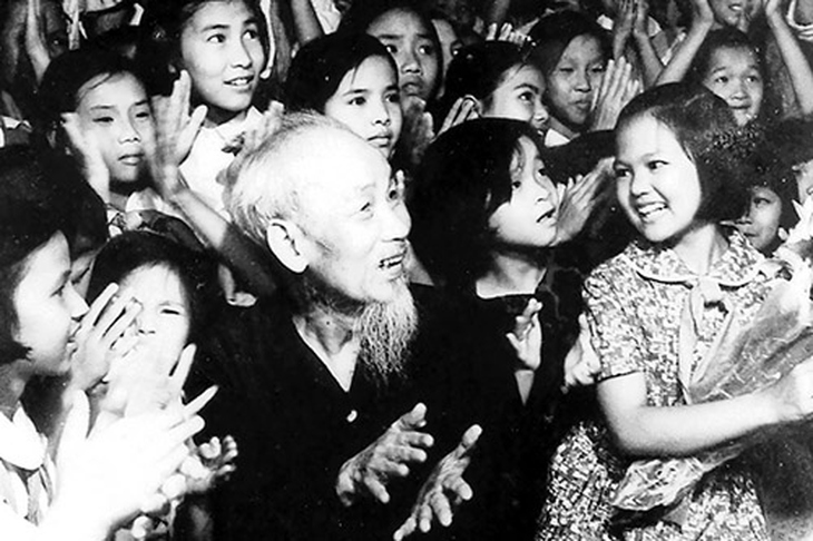 trung thu, Bac Ho vui Tet Trung thu voi thieu nien nhi dong