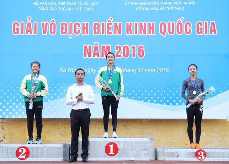 Lê Tú Chinh đột phá ngoạn mục tại Giải vô địch quốc gia vừa khởi tranh tại SVĐ Hàng Đẫy, Hà Nội.