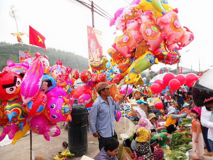 Nguy hại khôn lường từ những quả bóng bay được bơm khí hydro.