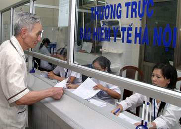 Thực hiện thông tuyến khám chữa bệnh bảo hiểm y tế là chủ trương đúng đắn vì lợi ích của người dân. Ảnh: TM
