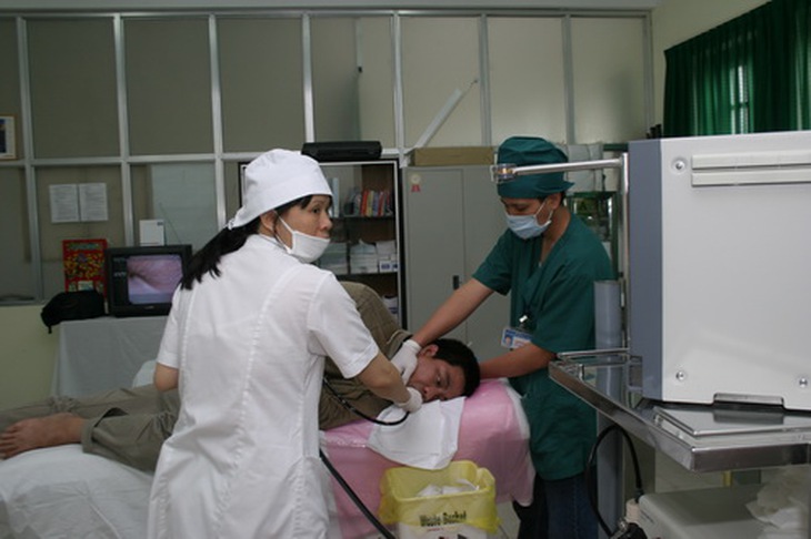 Nội soi giúp phát hiện chính xác ung thư dạ dày. Ảnh: TM