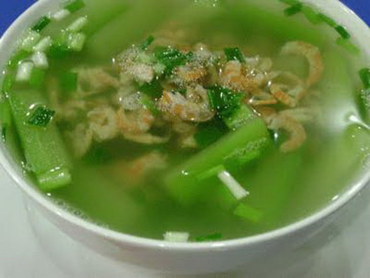 Canh bí xanh tôm khô ngọt mát
