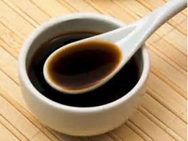 Nước sốt có thể tận dụng nước ngâm nấm hương cho thơm.