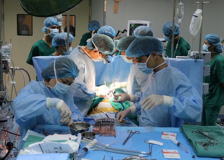 Ca phẫu thuật tim hở được thực hiện thành công tại BV Việt Nam - Thụy Điển Uông Bí.