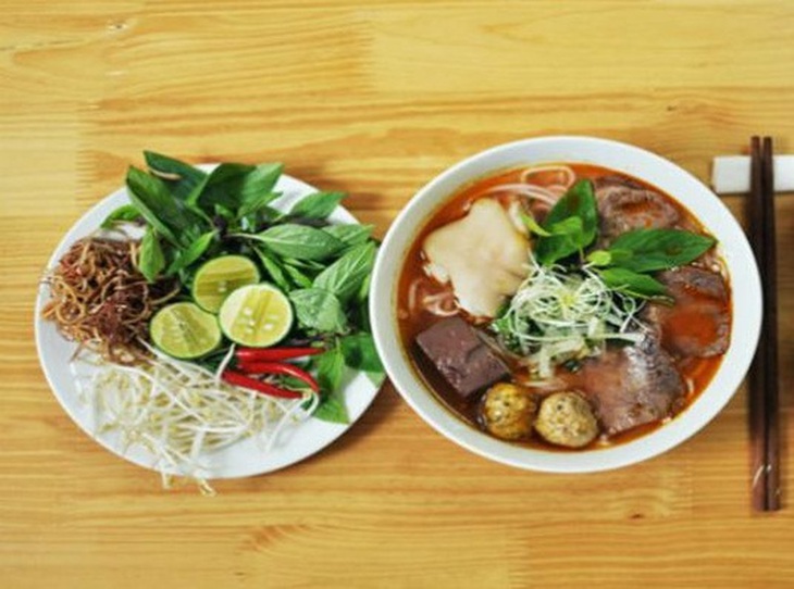 Từ bún bò tới bún hến - cơm hến, chiều sâu ẩm thực Huế