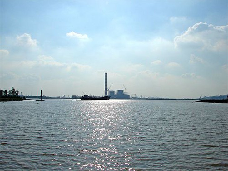 Sông Bạch Đằng.