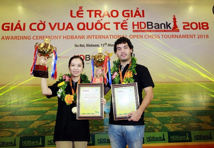 Gương mặt hai kỳ thủ giành ngôi vô địch bảng Masters. Ảnh: TH
