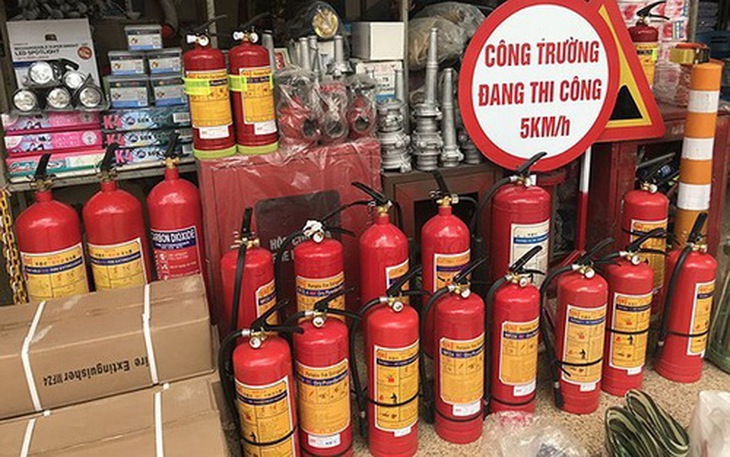 Gần đây, những mặt hàng PCCC được nhiều người dân quan tâm mua sử dụng cho gia đình chứng tỏ người dân đã có ý thức hơn trong việc PCCC.