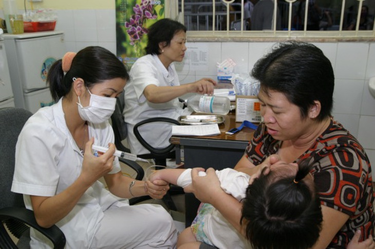 Tiêm vắc-xin là biện pháp phòng bệnh hữu hiệu. Ảnh: TM