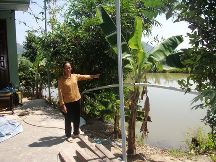 Chị Cao Thị Mèn: Phải tử bỏ thói quen lạc hậu, làm giàu và chăm sóc sức khỏe.