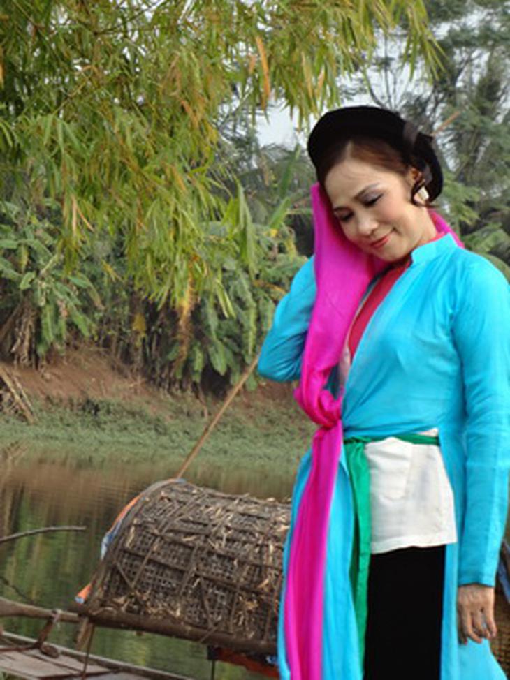 NSND Thúy Mùi.