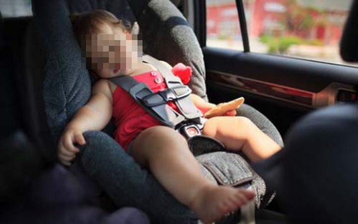 Trẻ em sẽ mệt mỏi khi ngủ ngồi trên ôtô