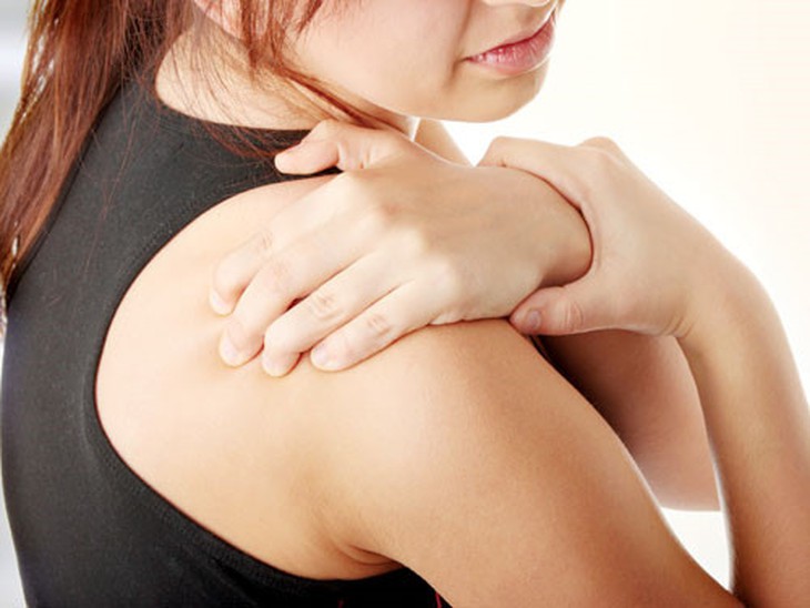 Bệnh đau thần kinh vai gáy - bệnh lý thường gặp ở mọi lứa tuổi cũng như giới tính.