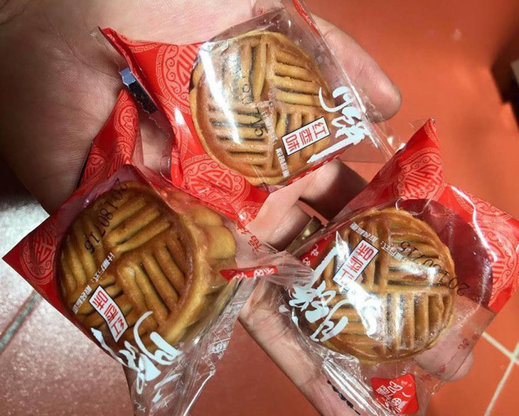 Bánh trung thu nhập lậu siêu rẻ.