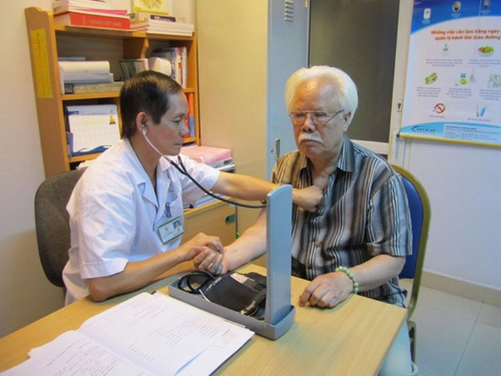 Một số bệnh nhiễm trùng người cao tuổi dễ mắc do sức khỏe kém đi có thể dự phòng bằng vắc-xin.