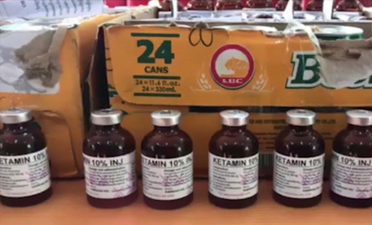 Bắt giữ đối tượng Phan Tuấn Anh vận chuyển số lượng lớn chất ketamin - một dạng ma túy đá qua biên giới.