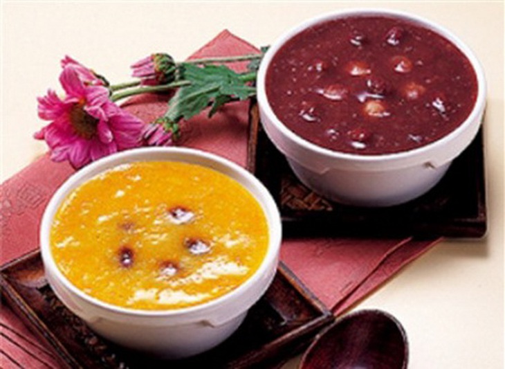 Cháo đậu đỏ,  ý dĩ thanh nhiệt giải độc tốt cho người bệnh rối loạn tiêu hóa, biếng ăn.