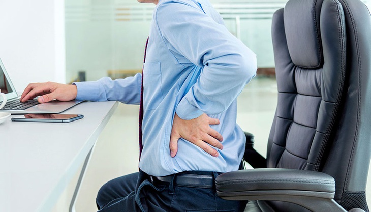 Ngồi làm việc lâu một chỗ ảnh hưởng xấu đến toàn bộ cơ thể.