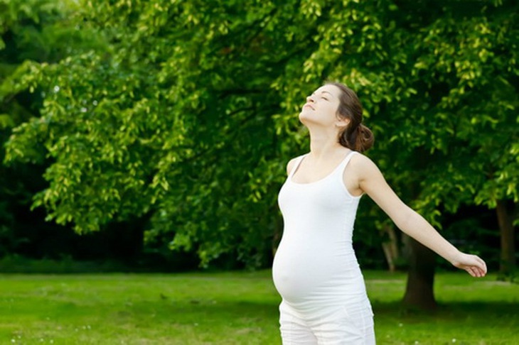 Thể dục đúng cách giúp thai phụ trở nên dẻo dai, cải thiện tâm trạng và giảm nguy cơ trầm cảm.