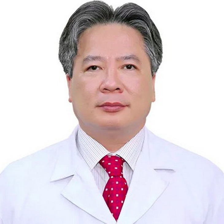 GS.TS. Trần Bình Giang.