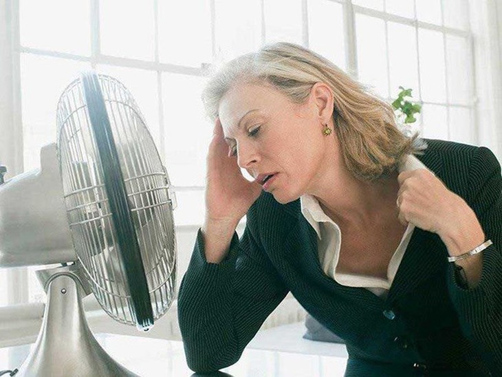 Cơn bốc hỏa là gì?
