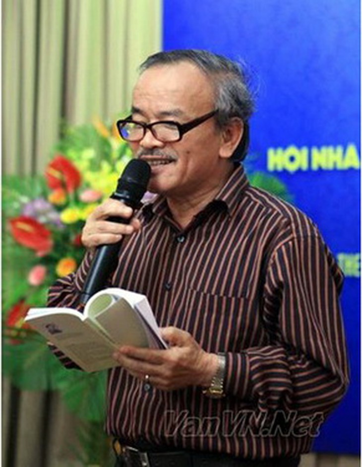 Nhà thơ Nguyễn Hoàng Sơn.