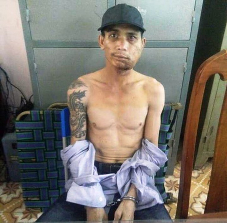 Sau khi bắn gục người tình, Tùng đã bị truy bắt.