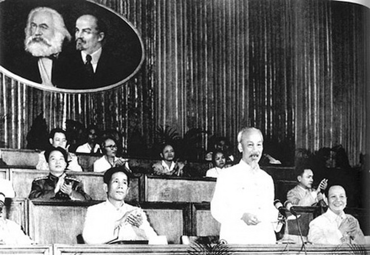 Chủ tịch Hồ Chí Minh tại Đại hội Đảng lần thứ III. (Ảnh tư liệu)