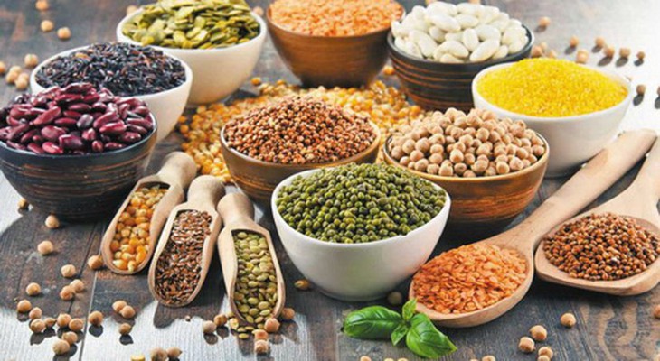 Các loại ngũ cốc chứa hàm lượng folat cao, và nhiều vitamin nhóm B giúp tăng lượng máu lên não, đặc biệt tốt cho việc cải thiện trí nhớ.