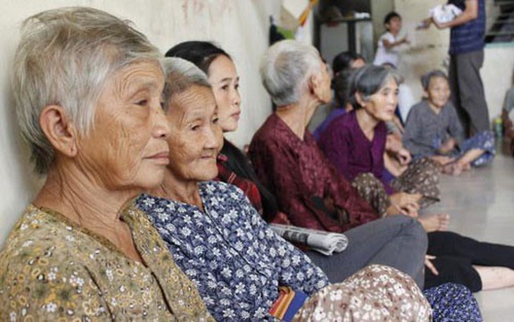Dân số Việt Nam đang già hóa với tốc độ nhanh chóng.