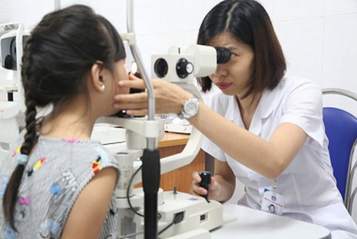 Cần thăm khám định kỳ sau khi được xác định bệnh giác mạc chóp.