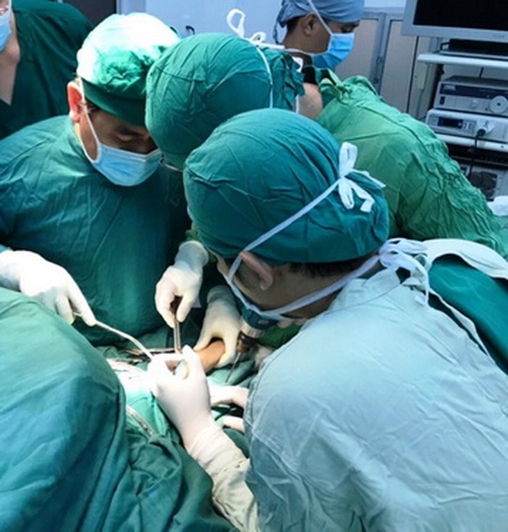 Một số người phải nhập viện xử lý hoại tử vì tự tẩy nốt ruồi.