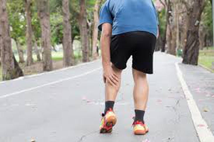 Chuột rút có thể do thuốc gây ra.
