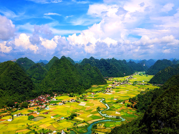 Toàn cảnh thung lũng Bắc Sơn.