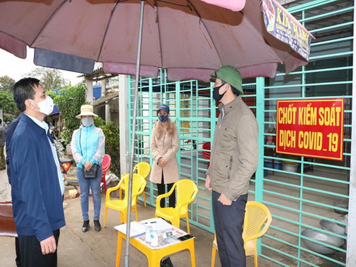 Lãnh đạo TP. Hải Phòng kiểm tra 1 chốt kiểm soát dịch xã Phù Long, huyện Cát Hải.