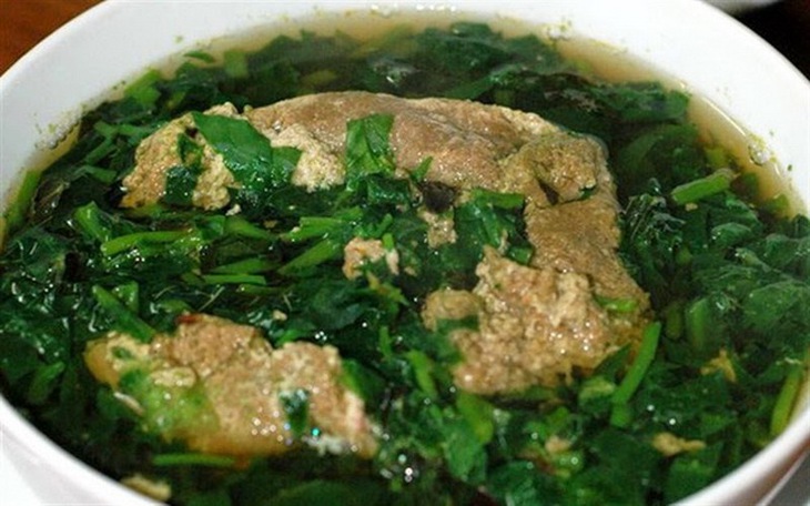 Canh cua rau đay mồng tơi rất tốt cho người bệnh nóng bứt dứt khó ngủ, hồi hộp lưỡi đỏ miệng khát (tâm huyết nhiệt).