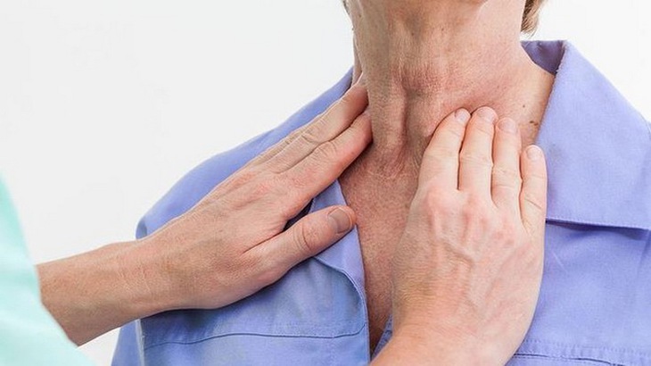 Cần đi khám thường xuyên để phát hiện sớm bệnh.
