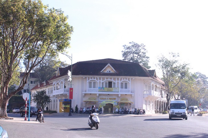 Căn nhà Poinsard & Veyret (số 12, đường Yersin), nơi từng in dấu văn sĩ Nhất Linh.