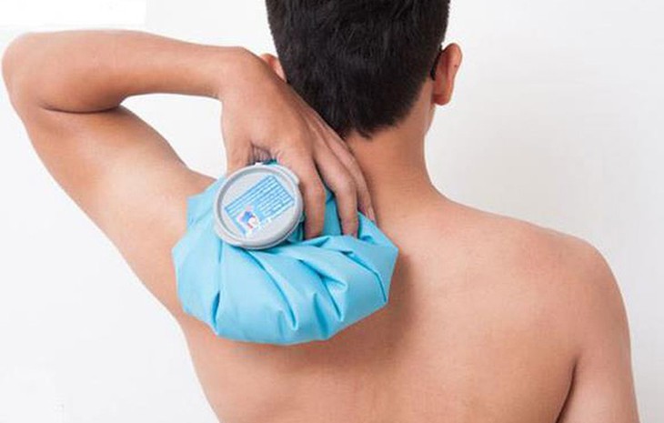 Nâng tạ bị đau vai: Khi nào cần đổi bài tập? - Ảnh 1.