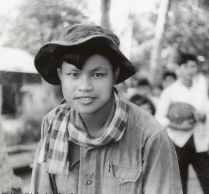 Phóng viên Phạm Quang Nghị trên chiến trường miền Nam năm 1973 (ảnh TL).