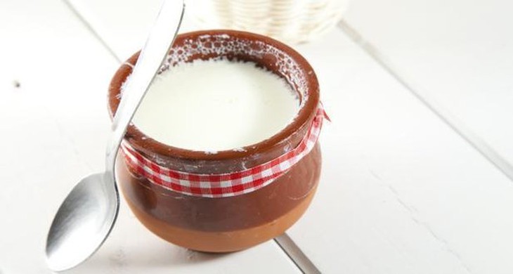 sữa chua ngăn rụng tóc