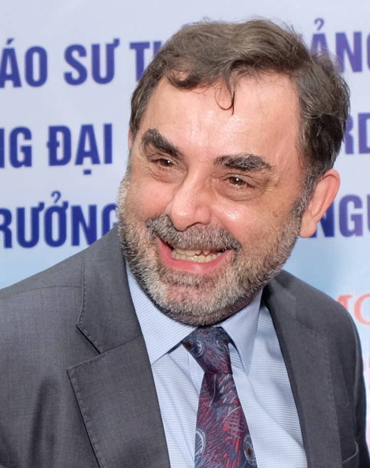 ông Andrew Holt, Bí thư thứ nhất, Đại sứ quán Anh tại Hà Nội.