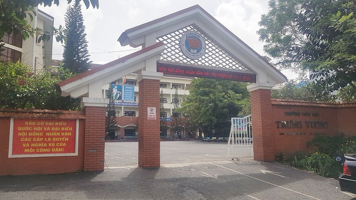 Tạm đình chỉ công tác giáo viên đánh học sinh lớp 2 bầm mông