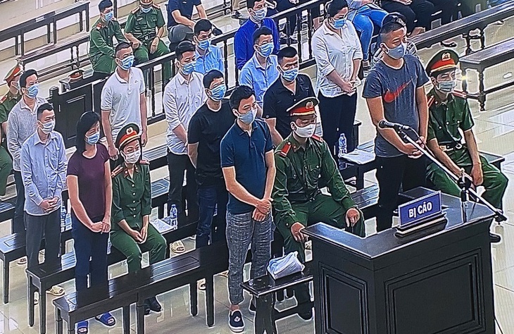 Tuyên án 14 bị cáo vụ Nhật Cường, kiến nghị xử lý 2 tiệm vàng “giúp sức” chuyển hàng nghìn tỷ ra nước ngoài