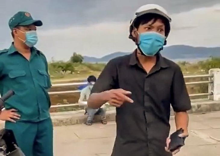 Chủ tịch Nha Trang gửi thư xin lỗi người đi mua bánh mì bị giữ xe