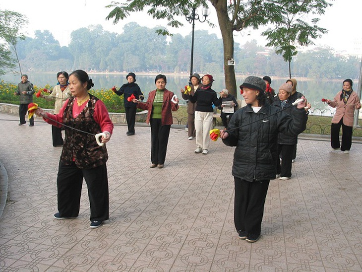 Duy trì thói quen ăn uống tốt khi luống tuổi